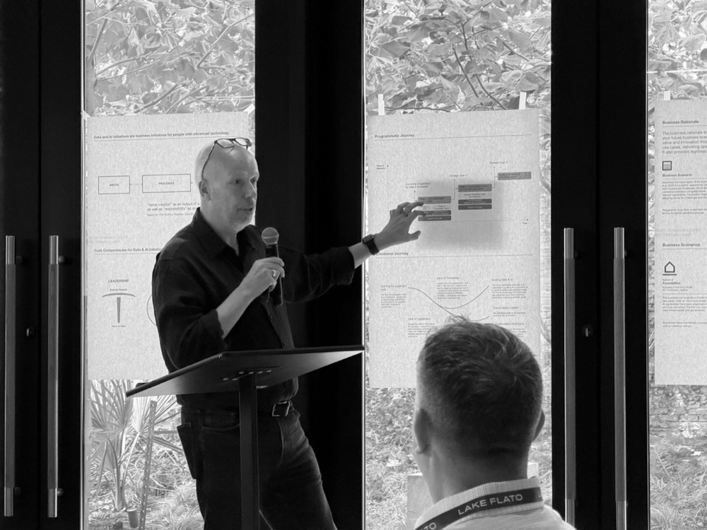 Volker Buscher presenting at a ds30 event